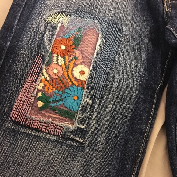 Floral patch jeans - Picture 3 of 4